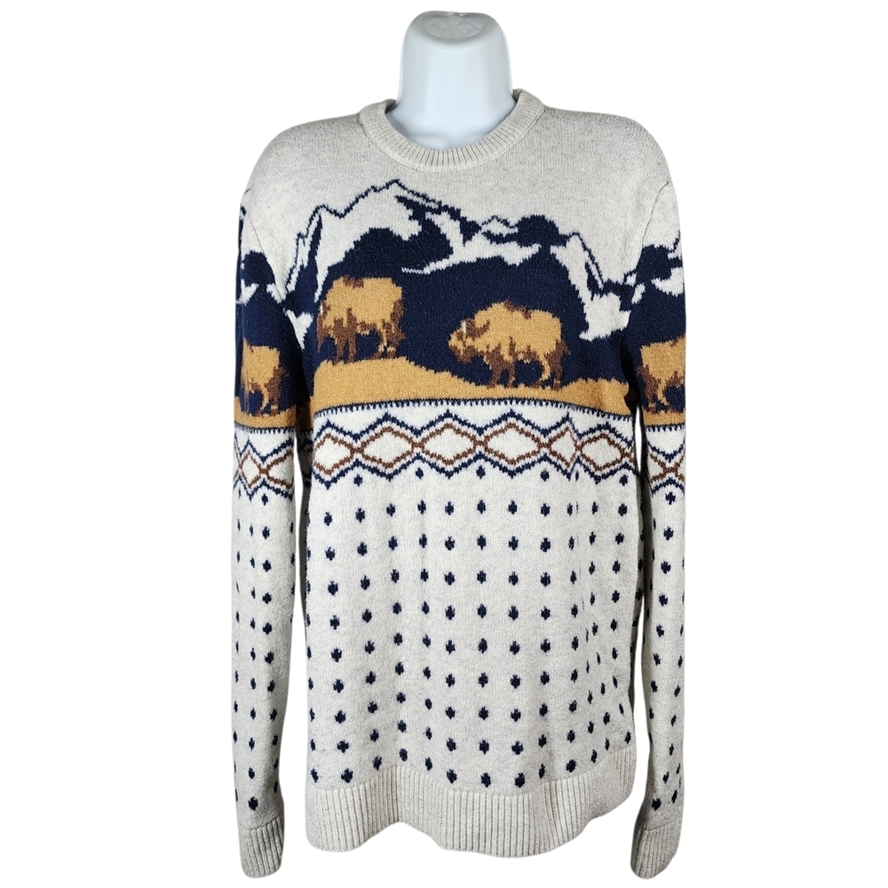 OLD NAVY SOSOFT BUFFALO PRINT SWEATER